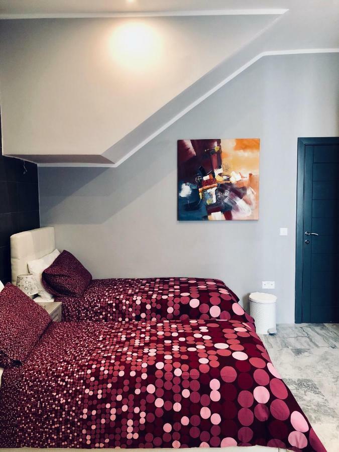 Holiday Townhouse In Sliema Centre ภายนอก รูปภาพ