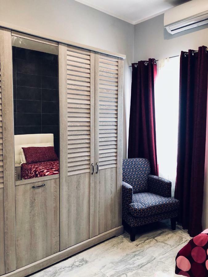 Holiday Townhouse In Sliema Centre ภายนอก รูปภาพ