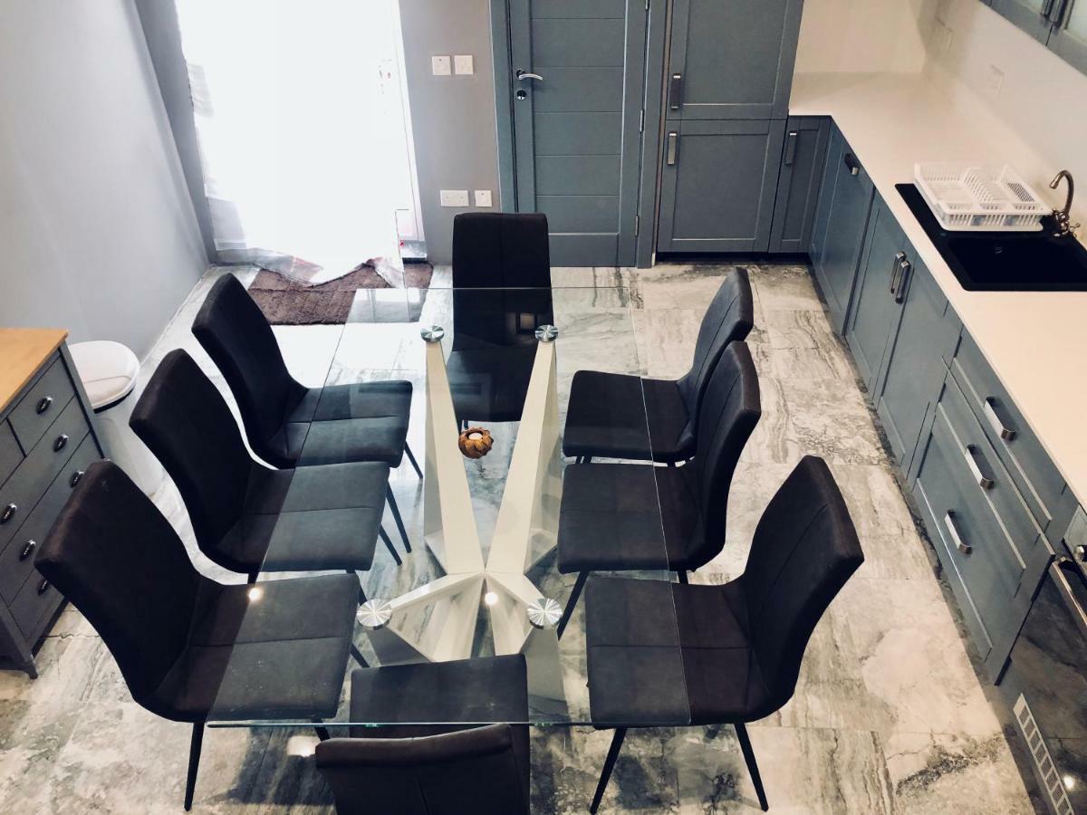Holiday Townhouse In Sliema Centre ภายนอก รูปภาพ