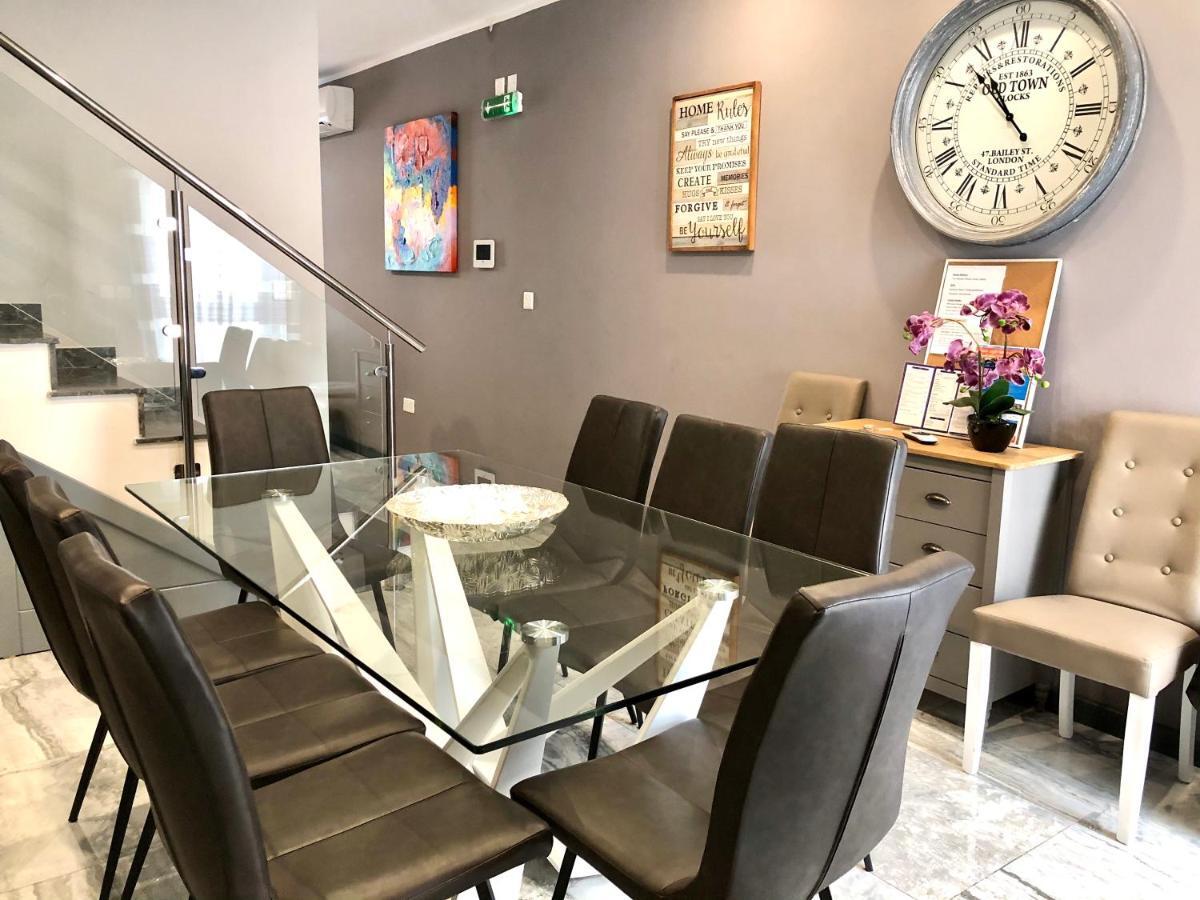 Holiday Townhouse In Sliema Centre ภายนอก รูปภาพ